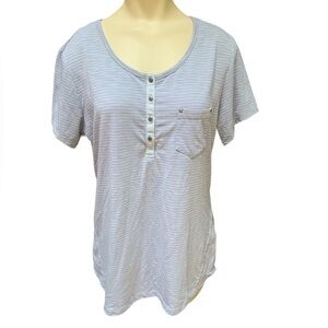 Kuhl Women’s Short Sleeve Button Pocket Skort Sleeve T-Shirt Gray Size L